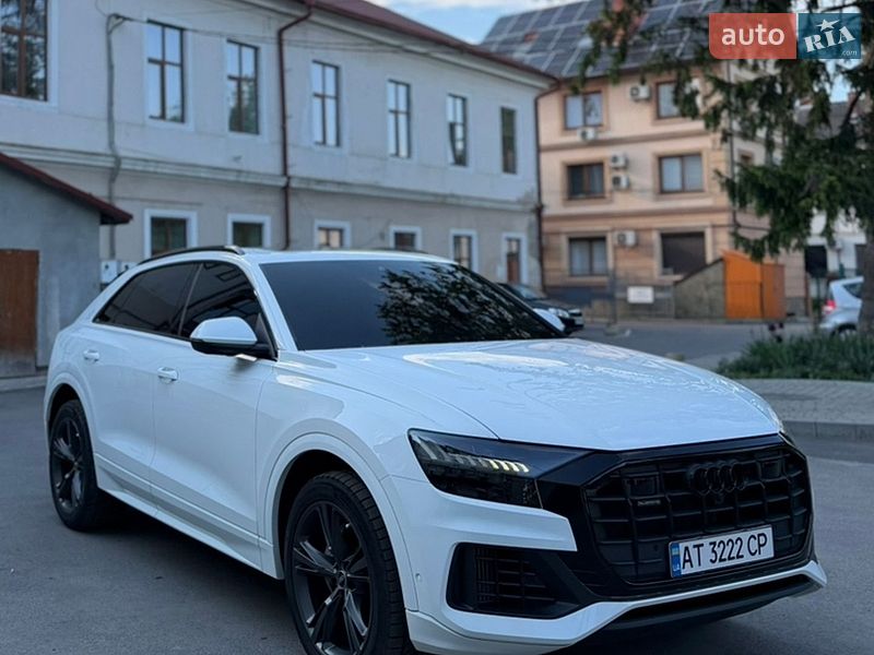 Внедорожник / Кроссовер Audi Q8 2023 в Коломые