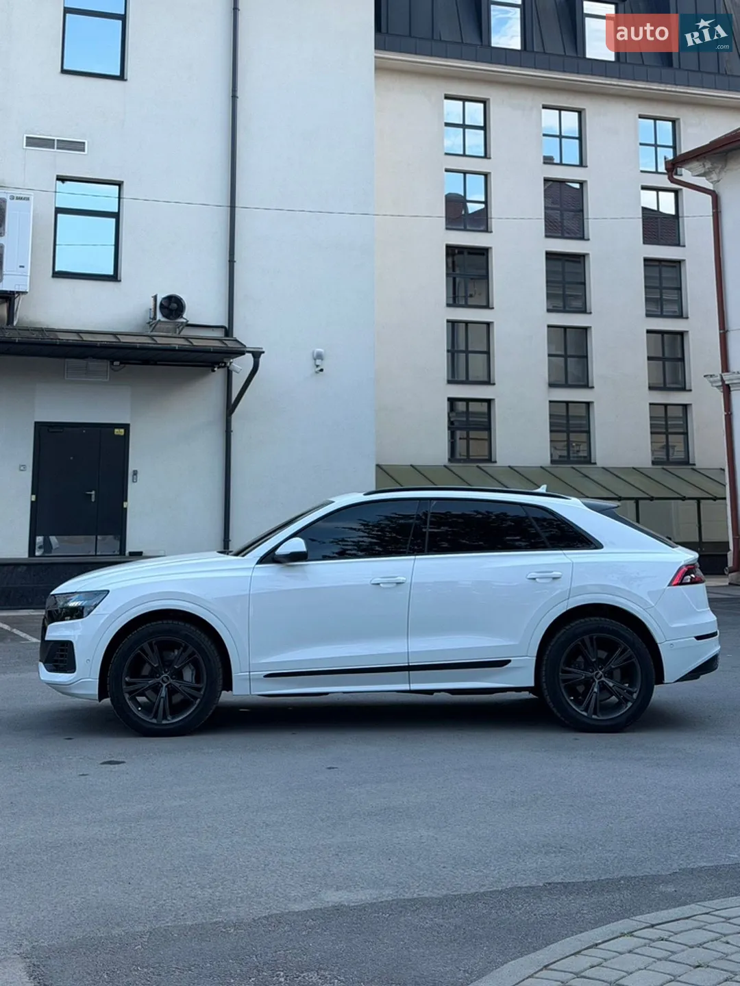 2023 Audi Q8 - мініатюра 12