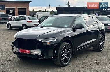 Позашляховик / Кросовер Audi Q8 2020 в Луцьку
