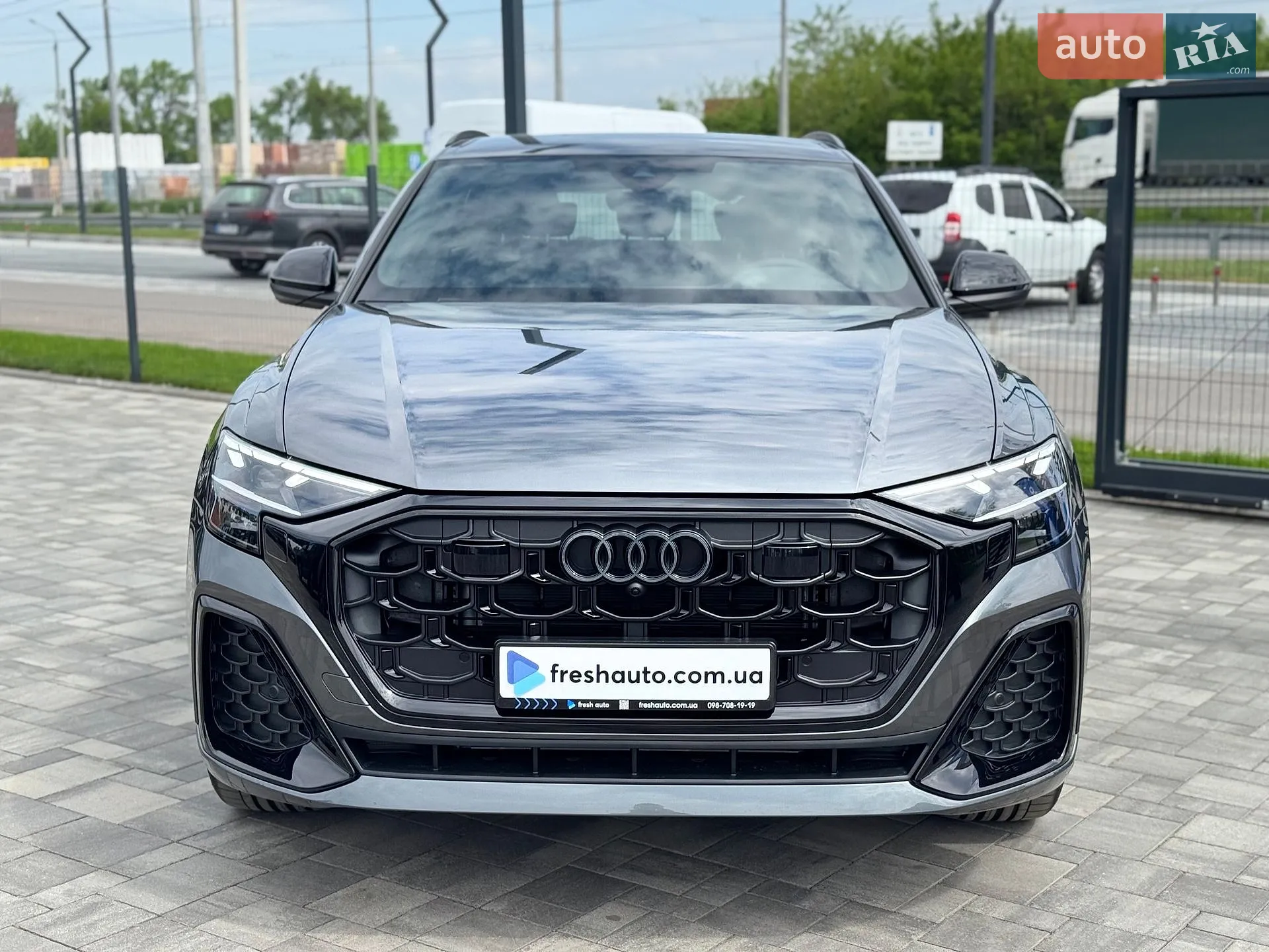 2026 Audi Q8 - мініатюра 2