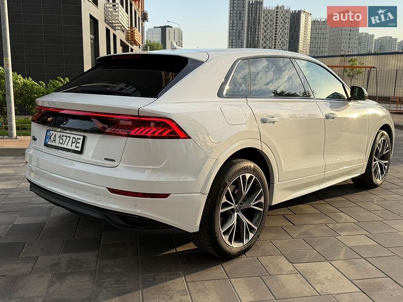 Позашляховик / Кросовер Audi Q8 2023 в Києві