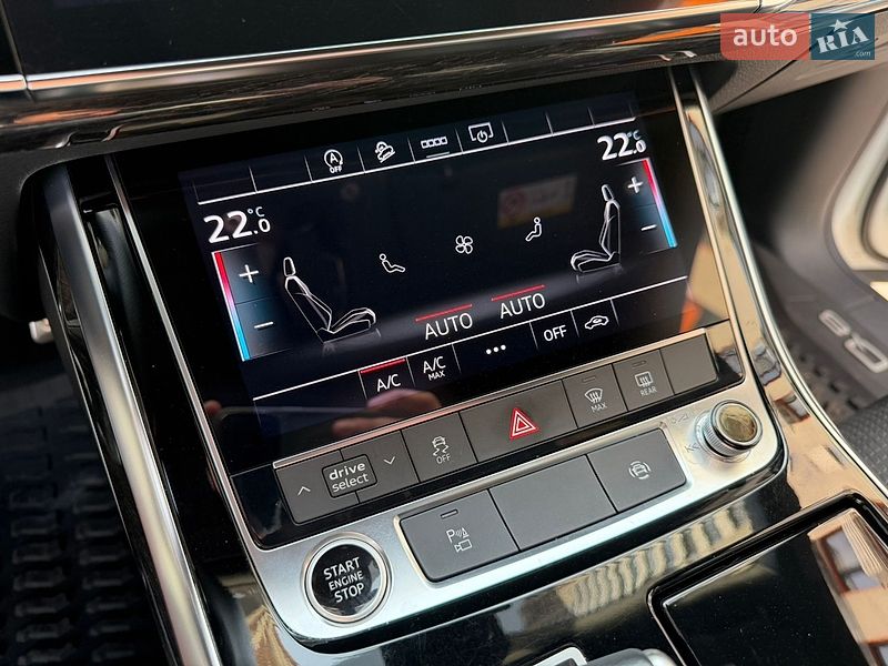 Позашляховик / Кросовер Audi Q8 2023 в Києві