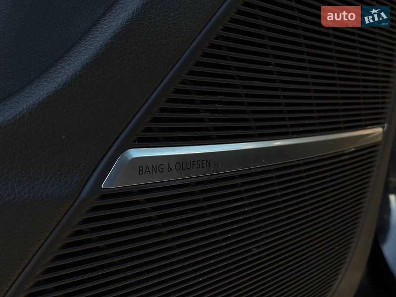 Позашляховик / Кросовер Audi Q8 2020 в Львові