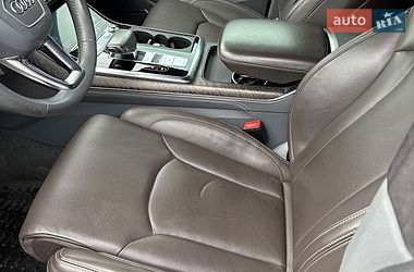 Внедорожник / Кроссовер Audi Q8 2019 в Киеве