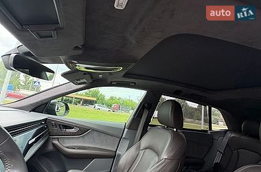 Внедорожник / Кроссовер Audi Q8 2019 в Киеве