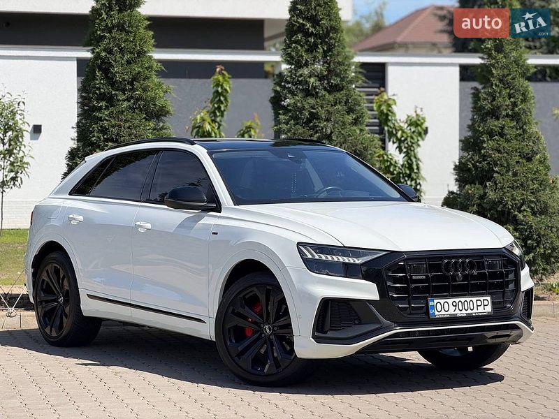 Позашляховик / Кросовер Audi Q8 2018 в Одесі