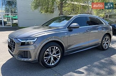 Позашляховик / Кросовер Audi Q8 2020 в Києві