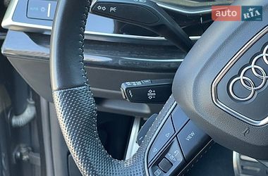 Внедорожник / Кроссовер Audi Q8 2020 в Киеве