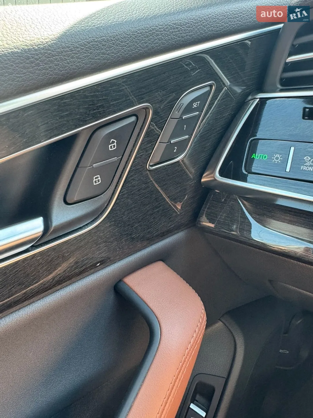 2023 Audi Q8 - мініатюра 31
