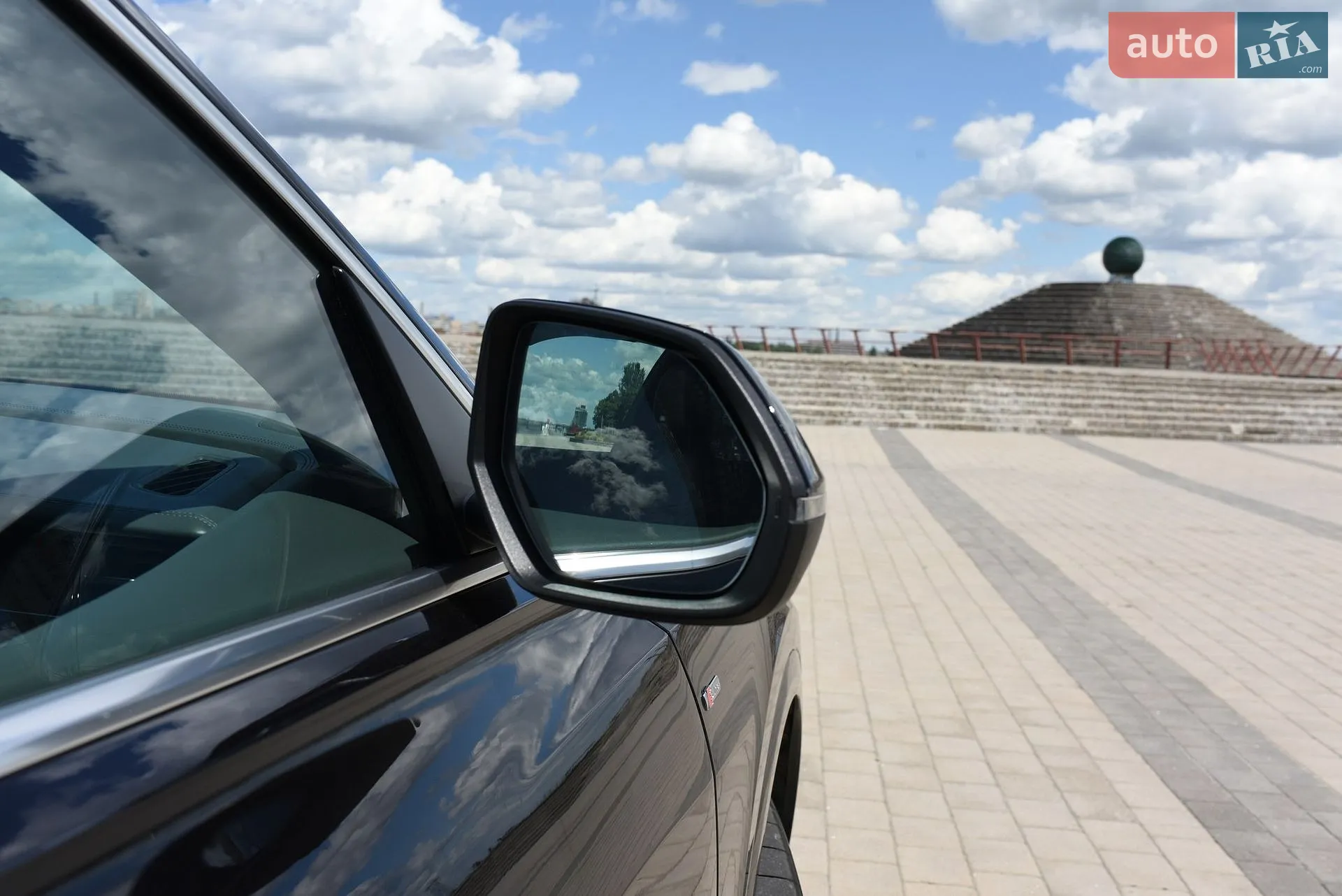 2019 Audi Q8 - мініатюра 14