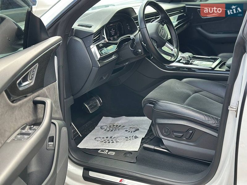 Внедорожник / Кроссовер Audi Q8 2020 в Виннице