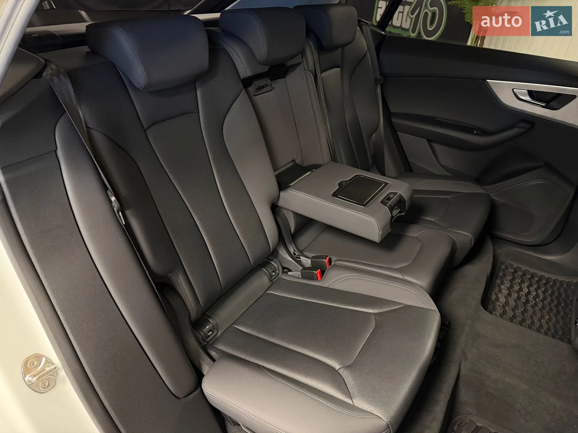 2020 Audi Q8 - мініатюра 17