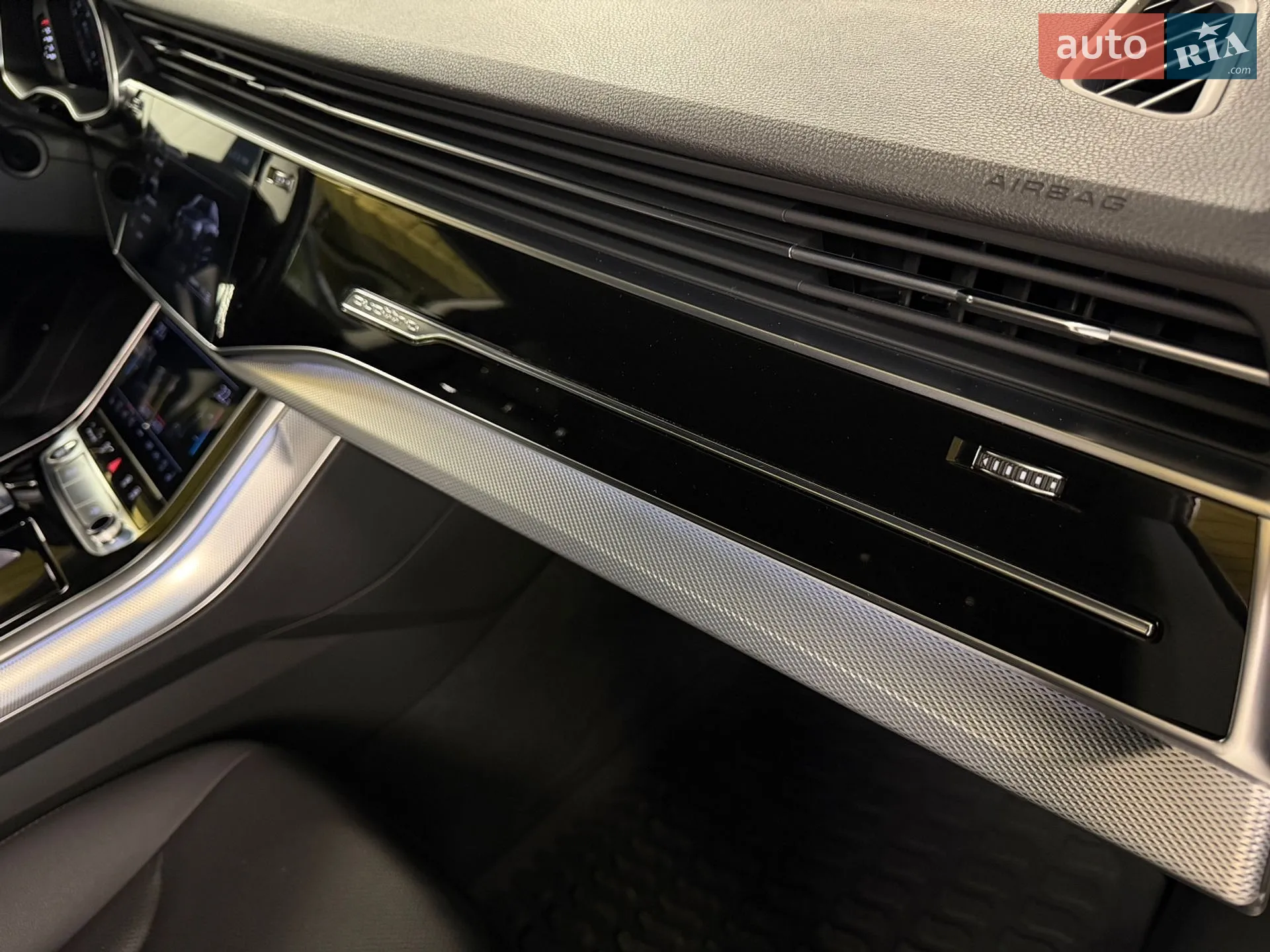2020 Audi Q8 - мініатюра 21