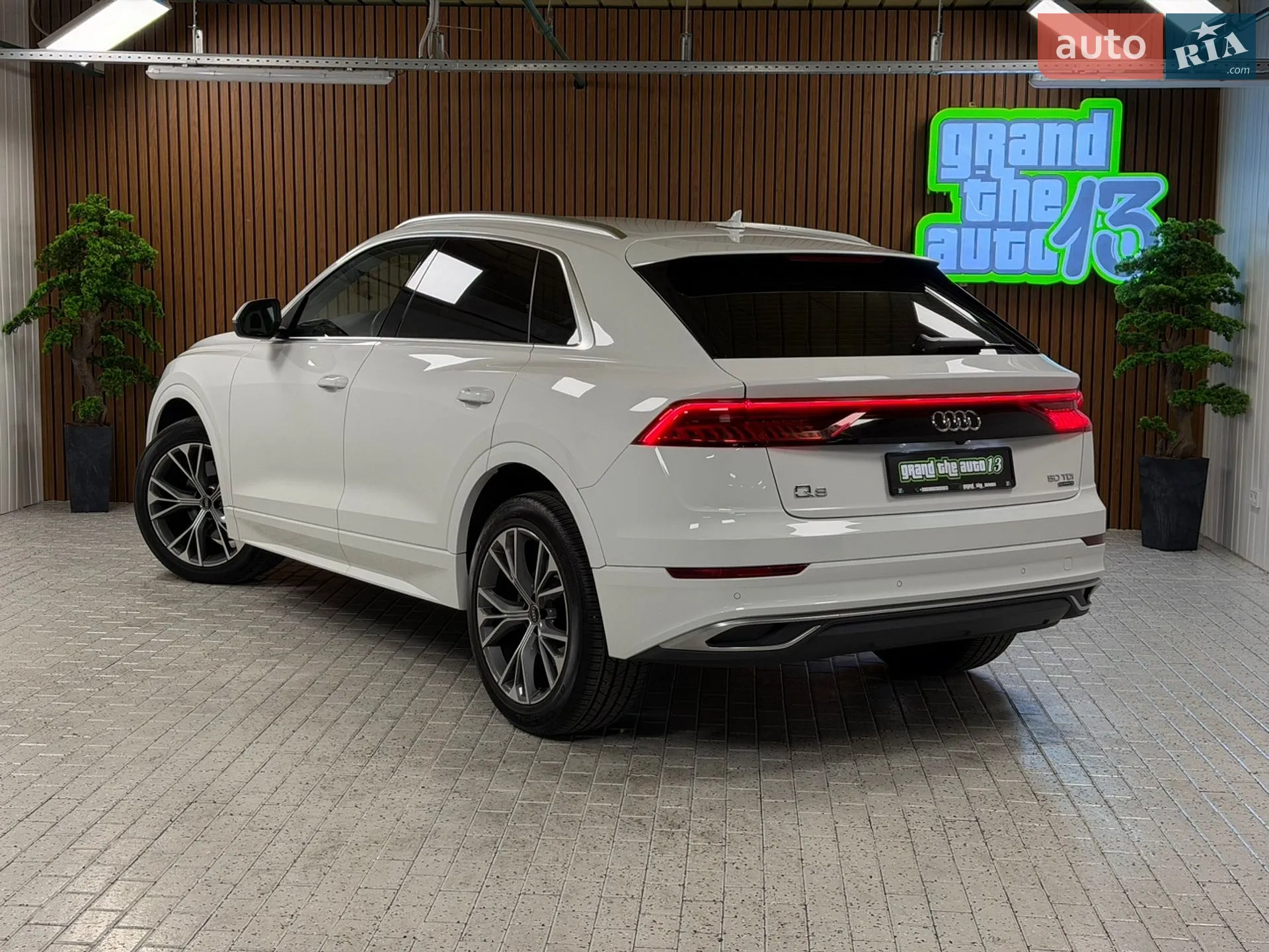 2020 Audi Q8 - мініатюра 33
