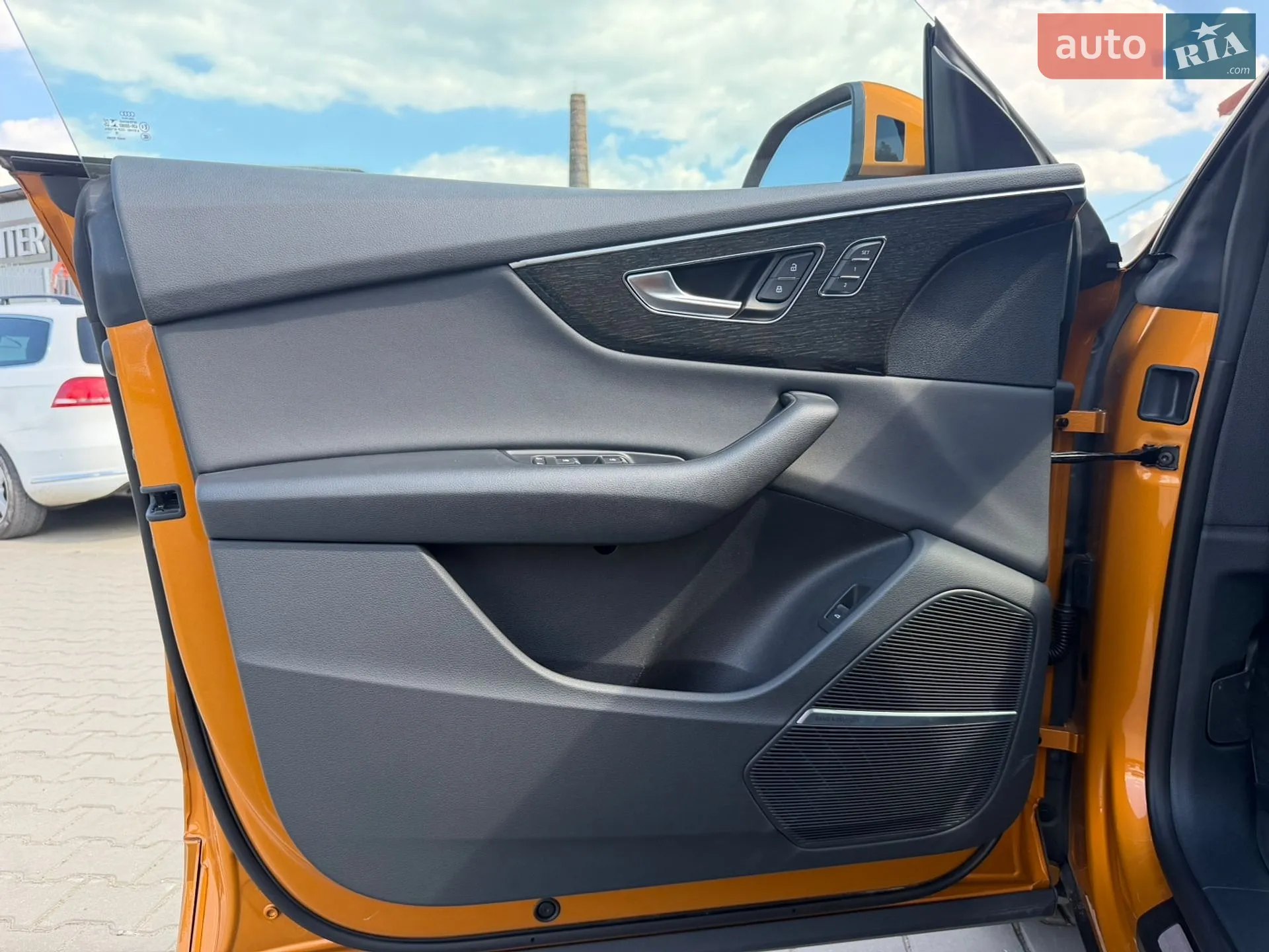2018 Audi Q8 - мініатюра 16