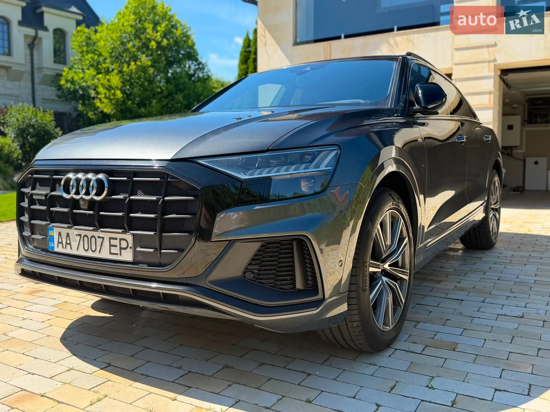 2019 Audi Q8 - фото 1