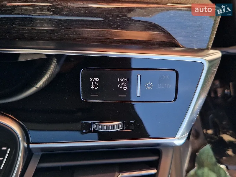 Audi Q8 2020 VIN WAUZZZF15MD019186 фото оголошення 20 з 79