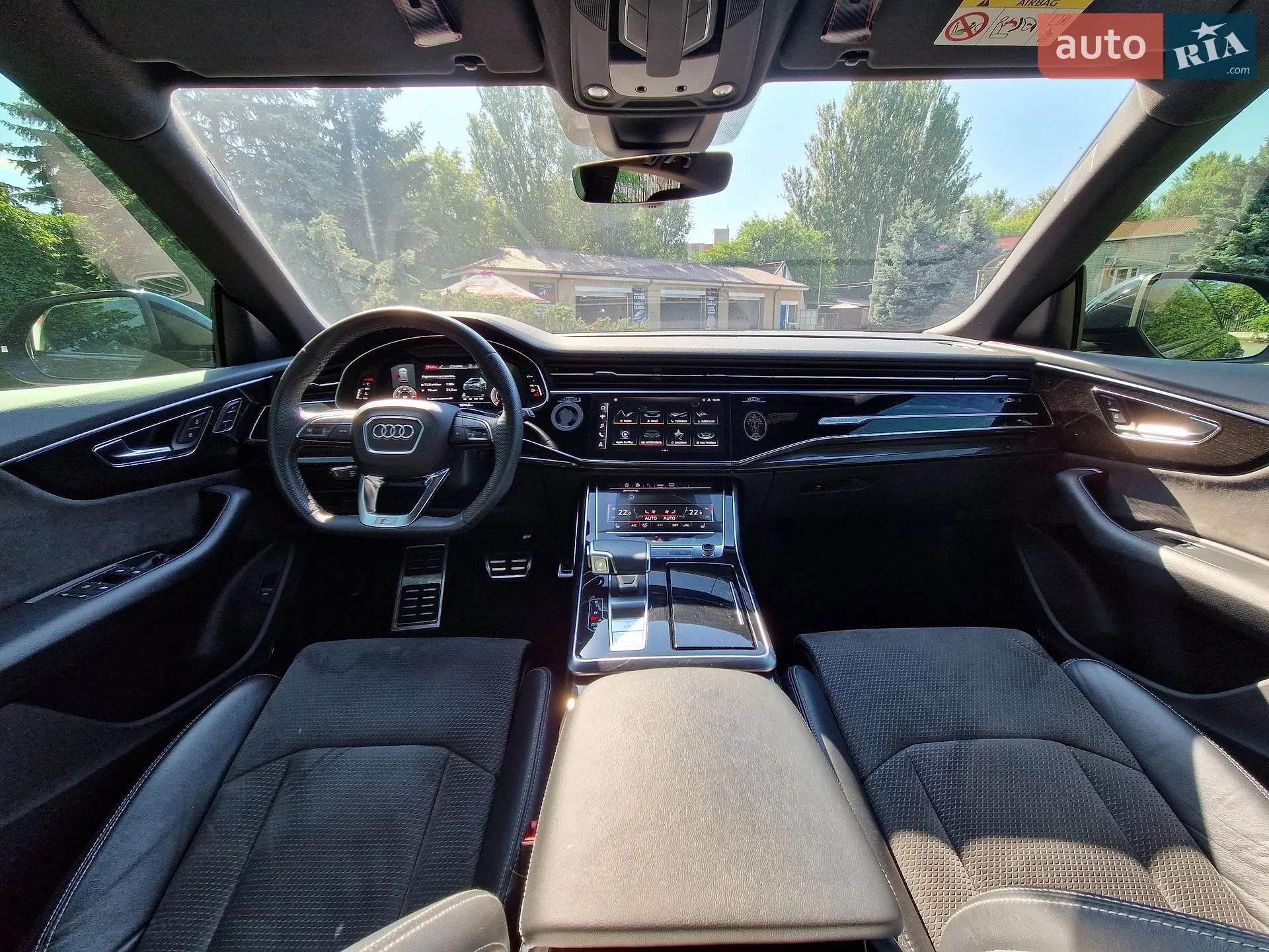 2020 Audi Q8 - мініатюра 31