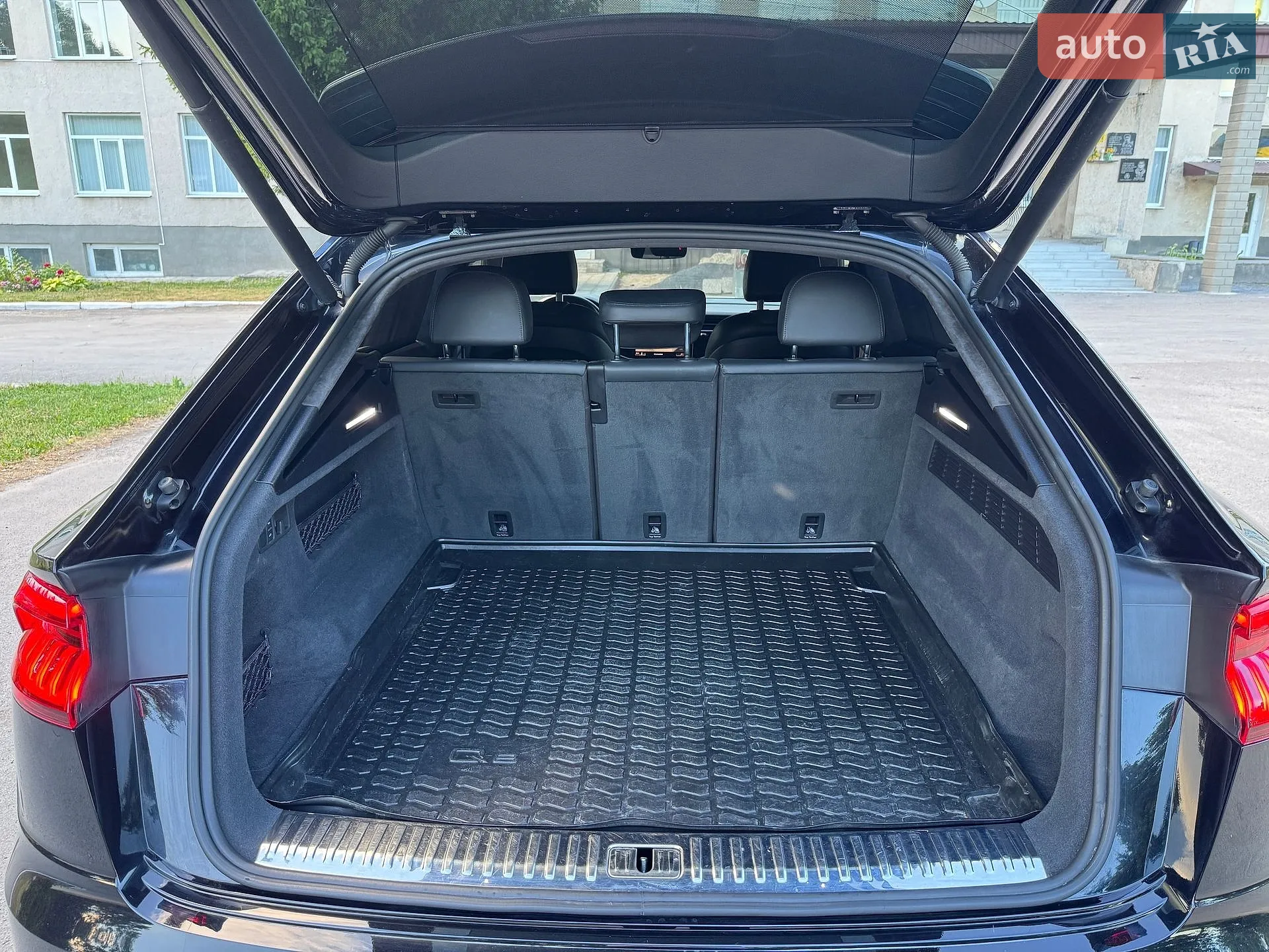 2019 Audi Q8 - мініатюра 52