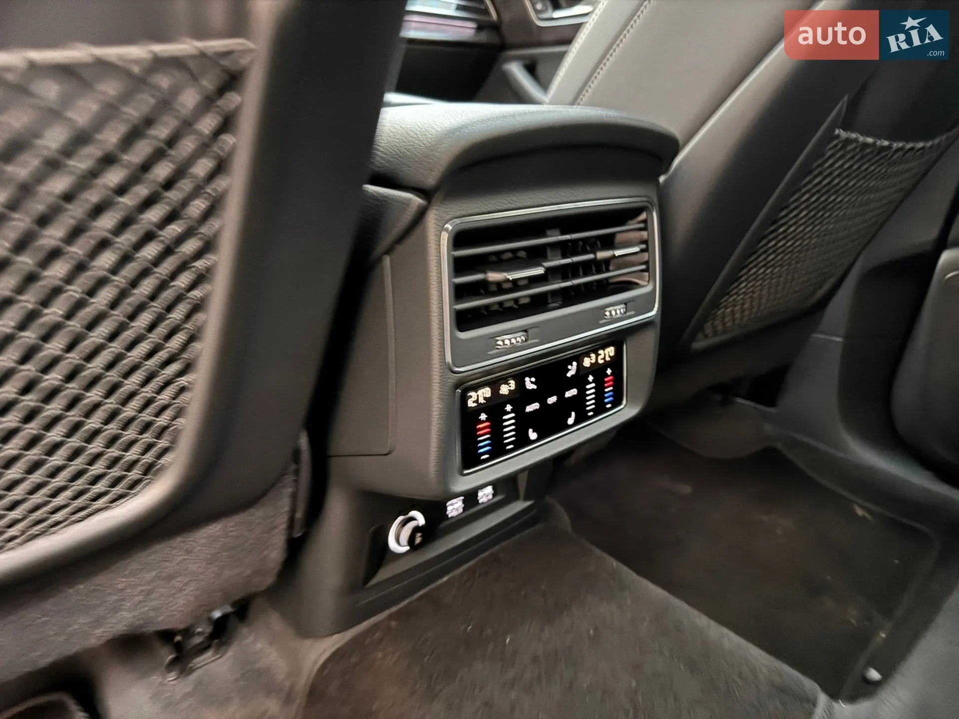 2020 Audi Q8 - мініатюра 27