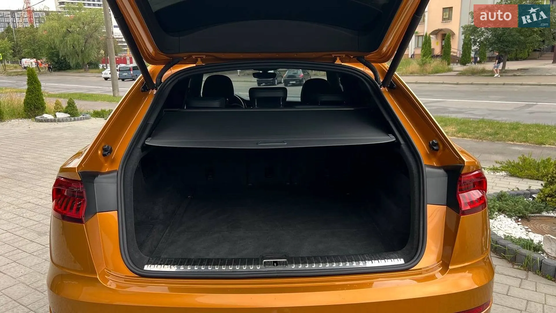 2020 Audi Q8 - мініатюра 31