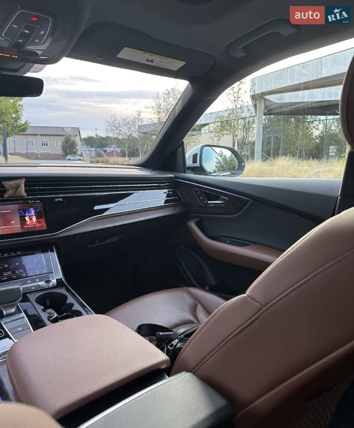2019 Audi Q8 - мініатюра 8