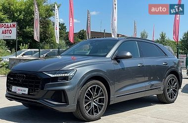 Внедорожник / Кроссовер Audi Q8 2020 в Бердичеве