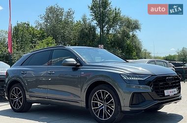 Внедорожник / Кроссовер Audi Q8 2020 в Бердичеве