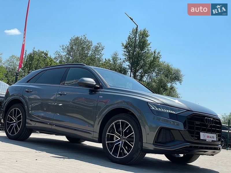 Внедорожник / Кроссовер Audi Q8 2020 в Бердичеве