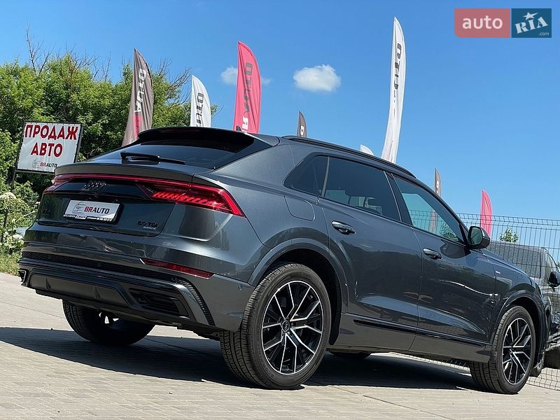 Внедорожник / Кроссовер Audi Q8 2020 в Бердичеве