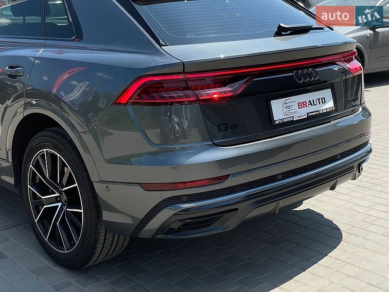 Внедорожник / Кроссовер Audi Q8 2020 в Бердичеве