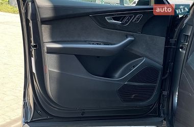 Внедорожник / Кроссовер Audi Q8 2020 в Бердичеве