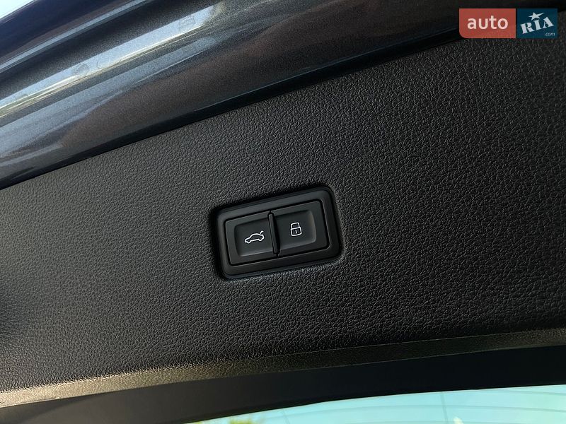 Внедорожник / Кроссовер Audi Q8 2020 в Бердичеве
