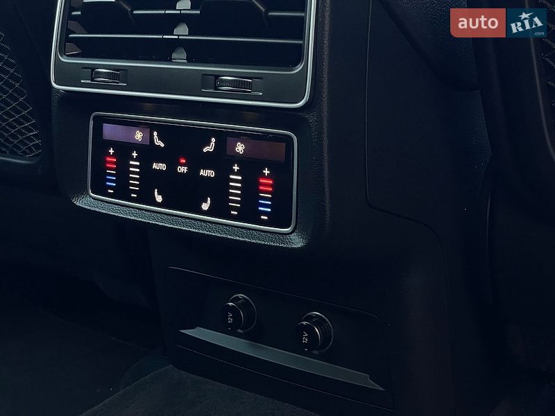 Внедорожник / Кроссовер Audi Q8 2020 в Бердичеве