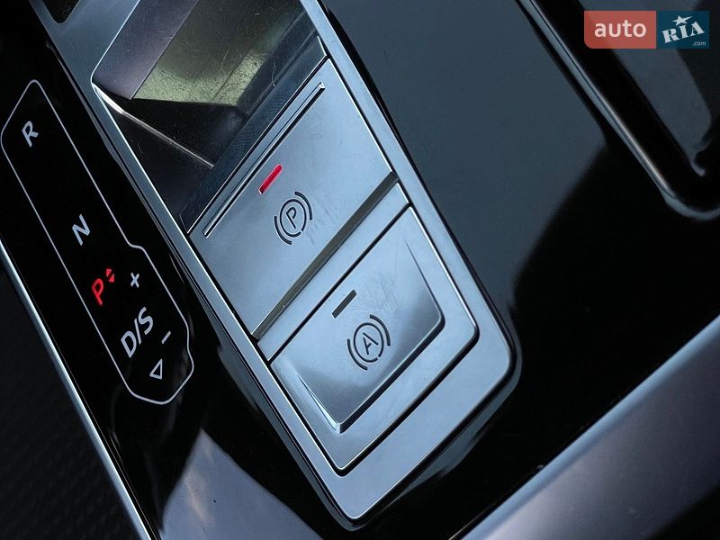 Внедорожник / Кроссовер Audi Q8 2020 в Бердичеве