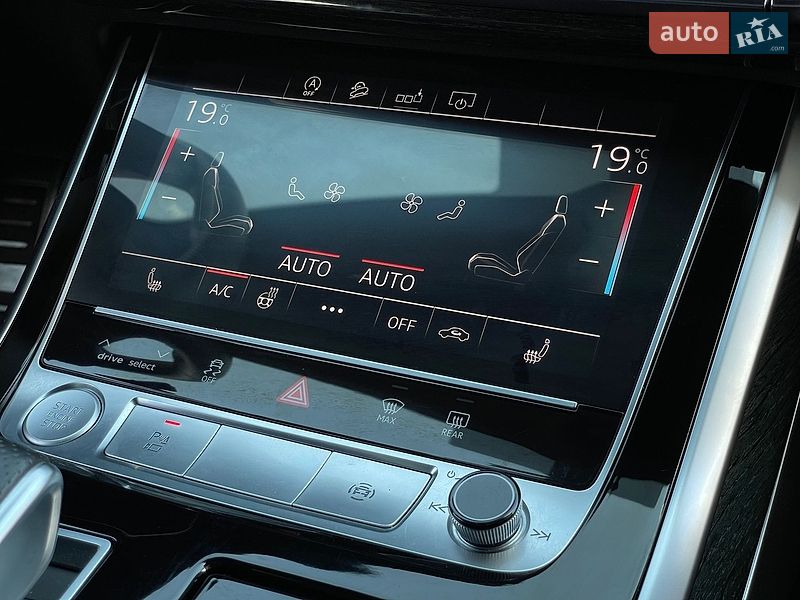Внедорожник / Кроссовер Audi Q8 2020 в Бердичеве