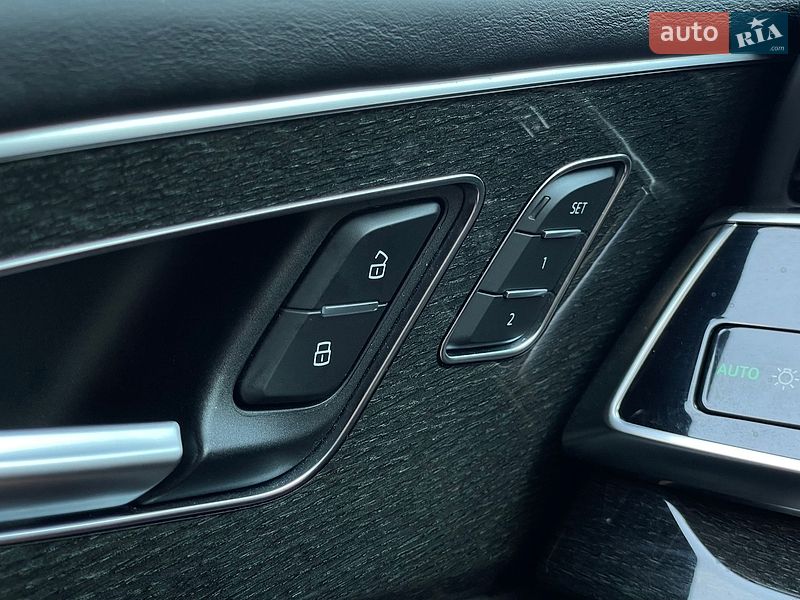 Внедорожник / Кроссовер Audi Q8 2020 в Бердичеве
