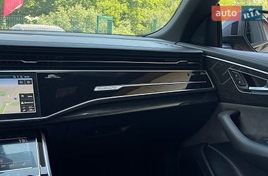 Внедорожник / Кроссовер Audi Q8 2020 в Бердичеве