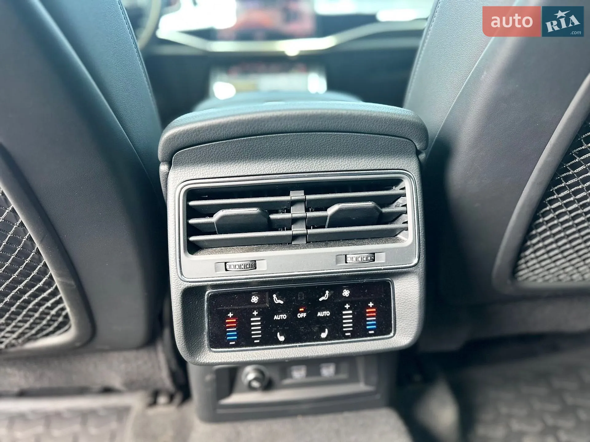 2018 Audi Q8 - мініатюра 10