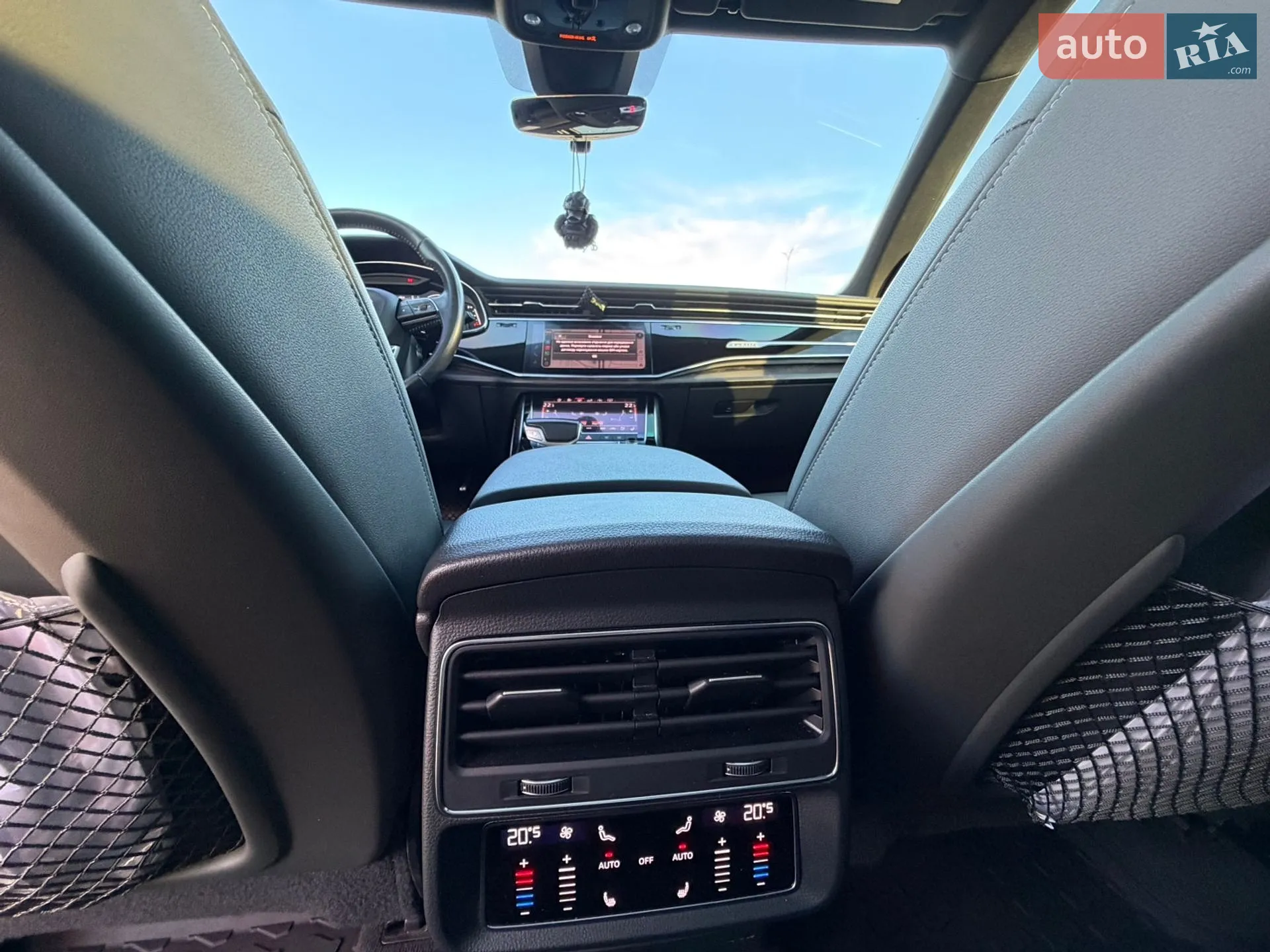 2019 Audi Q8 - мініатюра 18