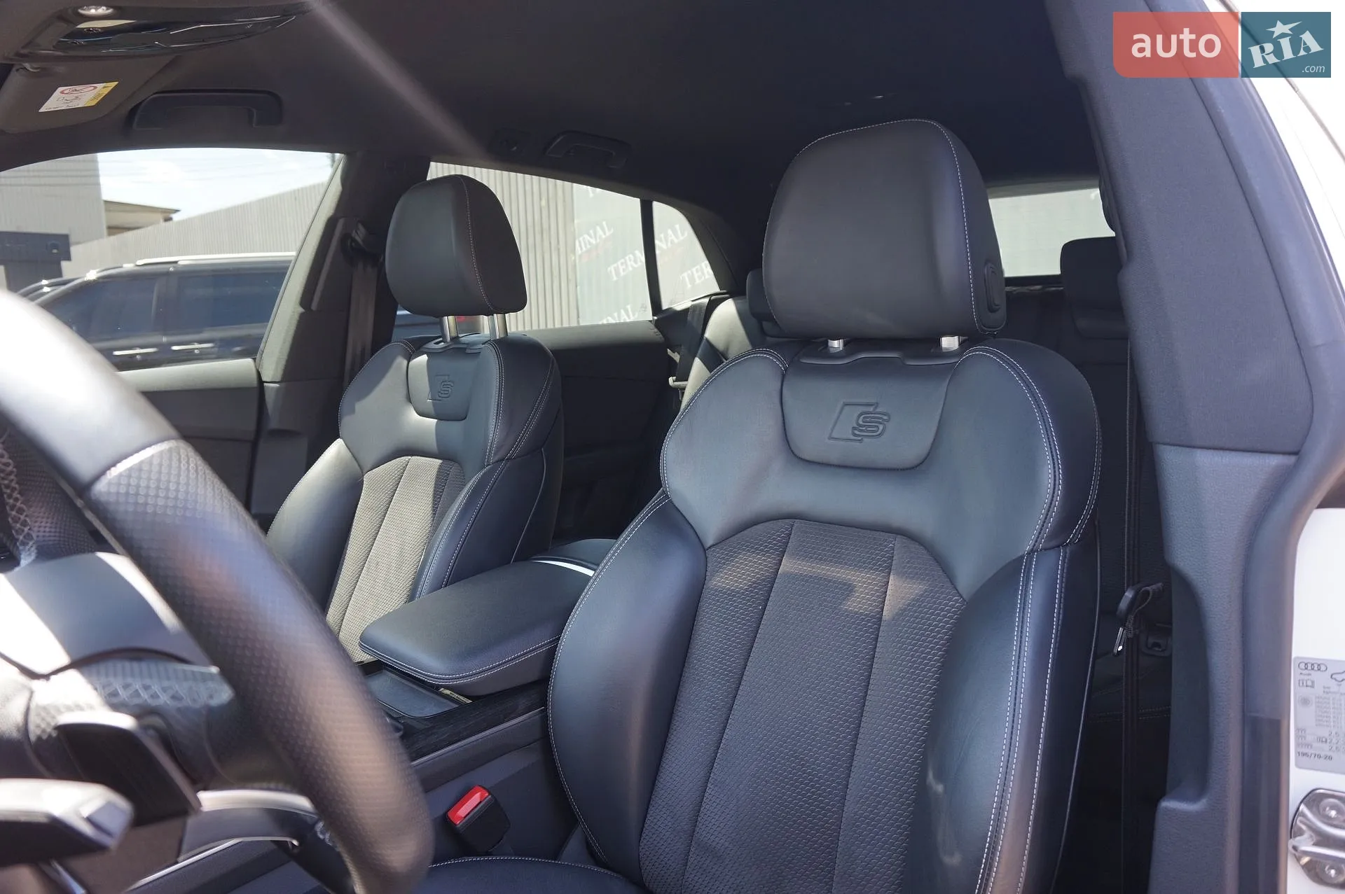 2021 Audi Q8 - мініатюра 26