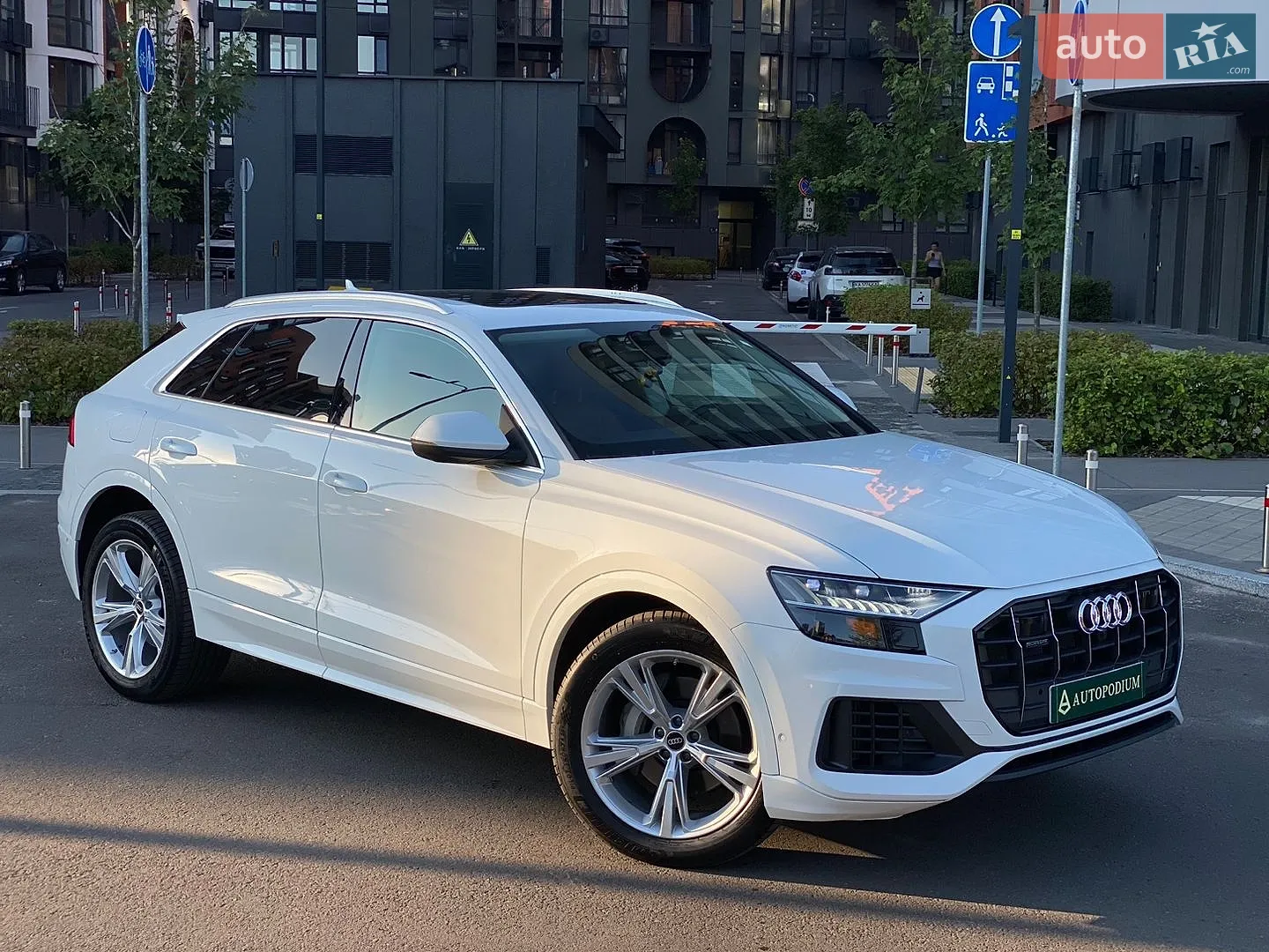 2023 Audi Q8 - мініатюра 2