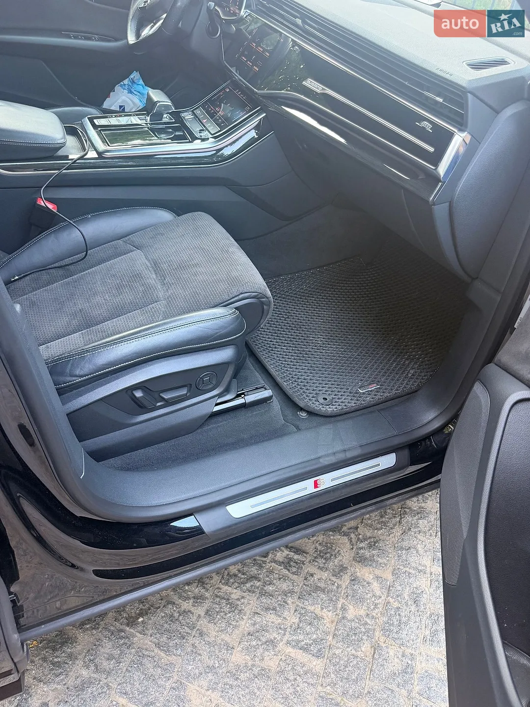 2019 Audi Q8 - мініатюра 4