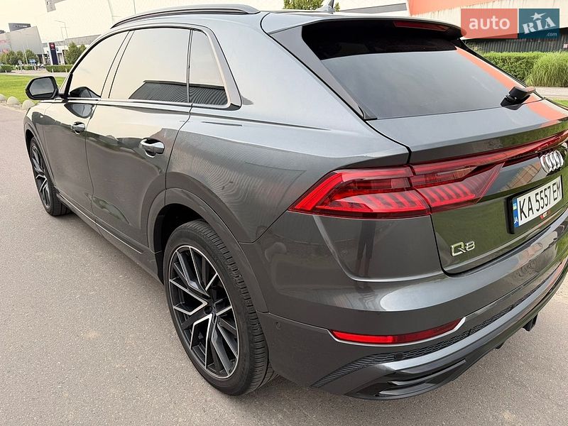 Позашляховик / Кросовер Audi Q8 2020 в Києві