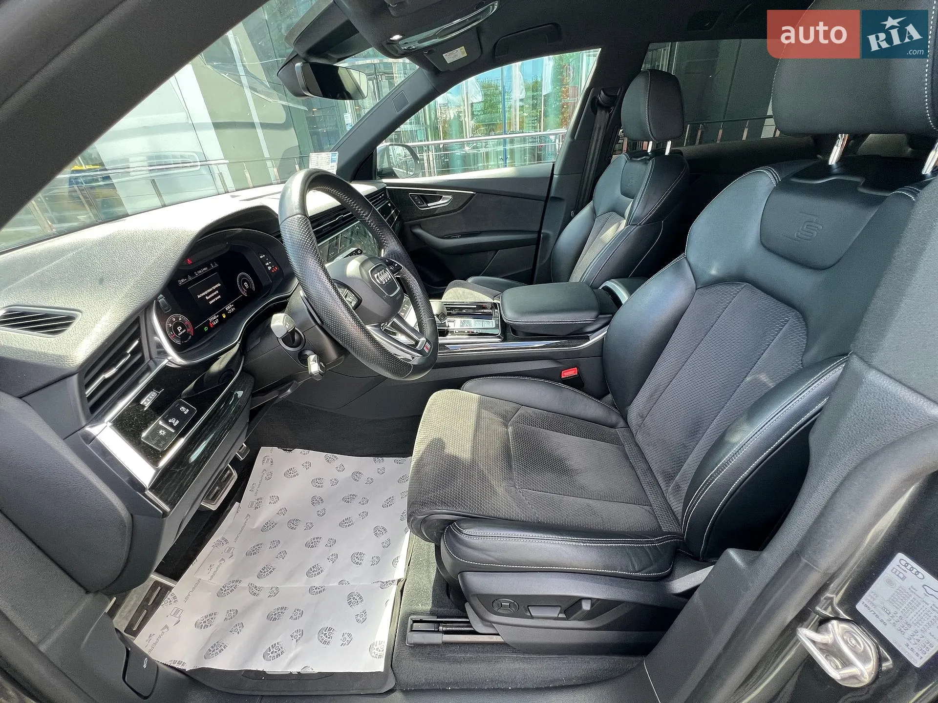 Audi Q8 2019 VIN WAUZZZF17KD043695 фото оголошення 10 з 41