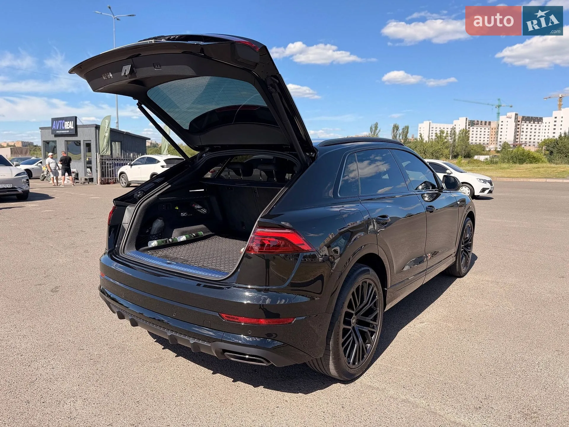 2025 Audi Q8 - мініатюра 35