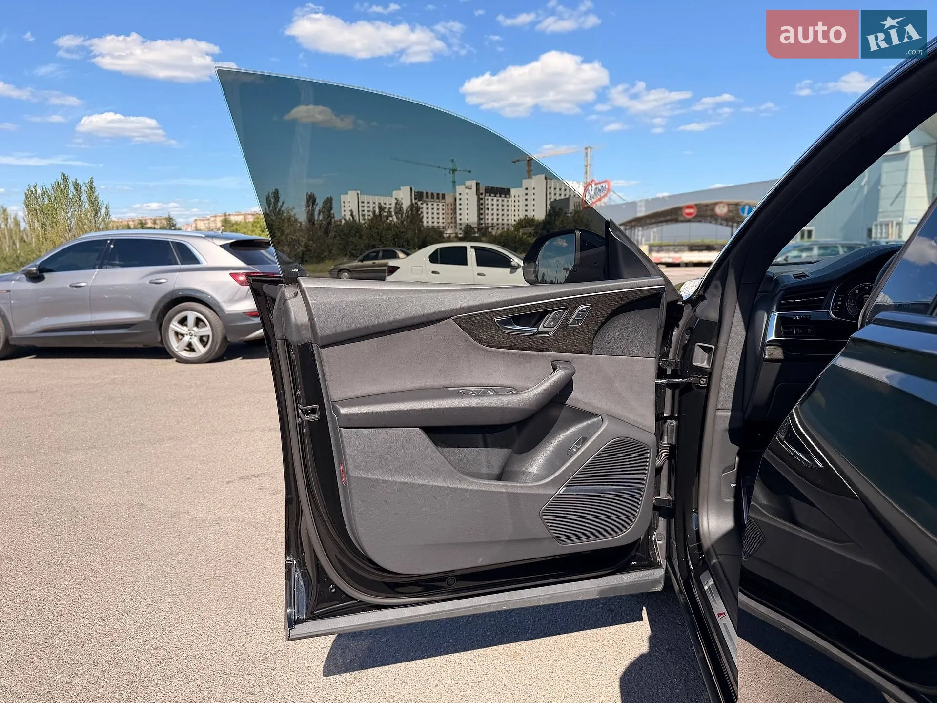 2025 Audi Q8 - мініатюра 40