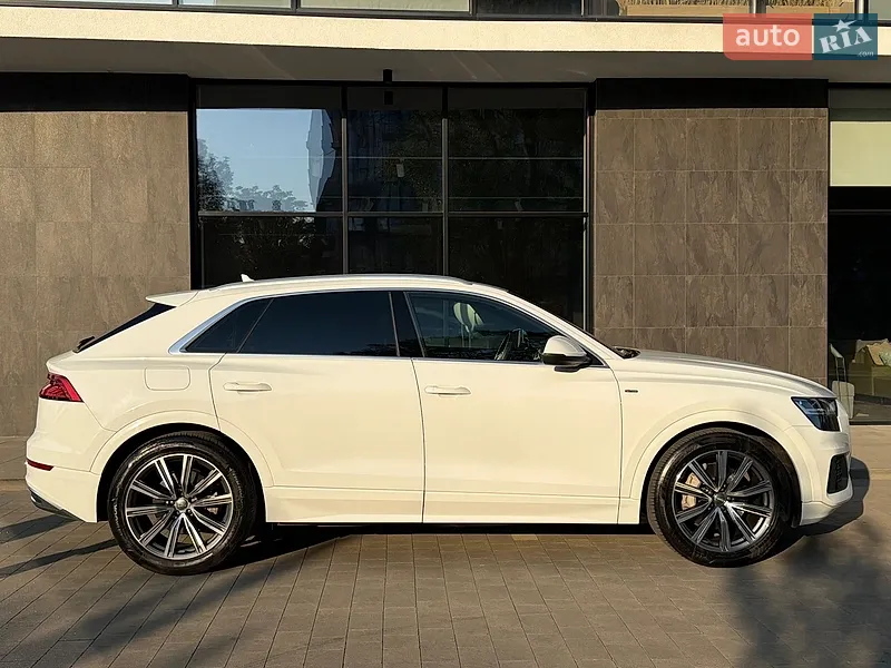 Audi Q8 2020