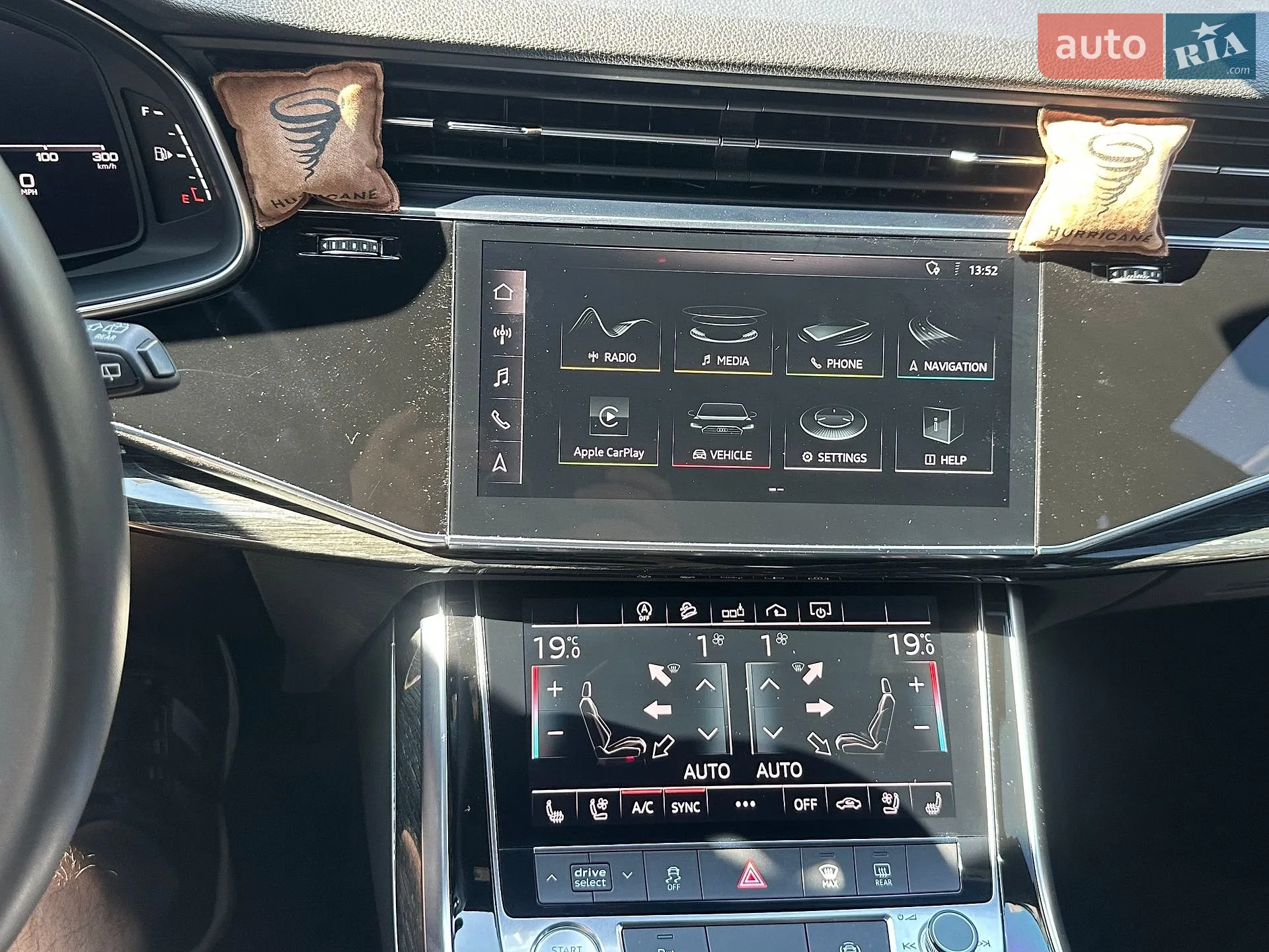 Audi Q8 2020 VIN WA1BVAF12LD008219 фото оголошення 43 з 44