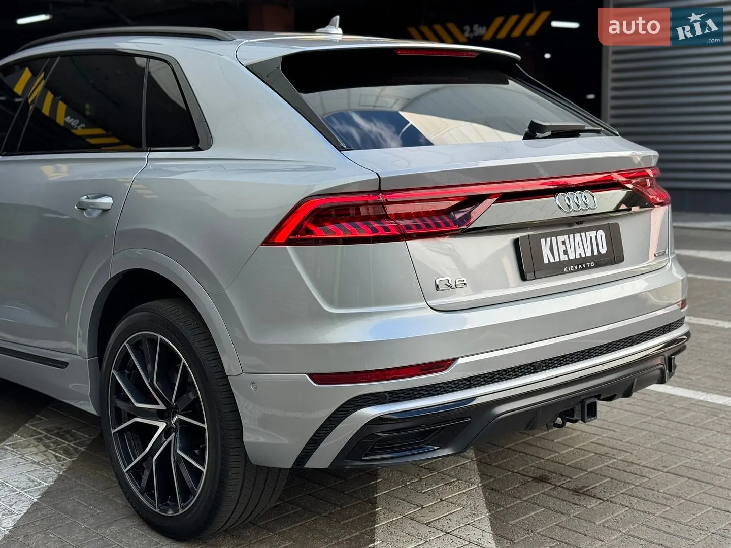 2020 Audi Q8 - мініатюра 17
